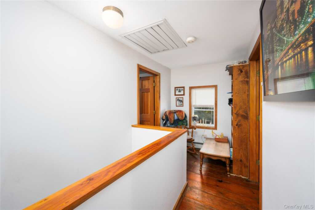 191 White Schoolhouse Rd, Rhinebeck, NY 12572 - Photo 12 of 39