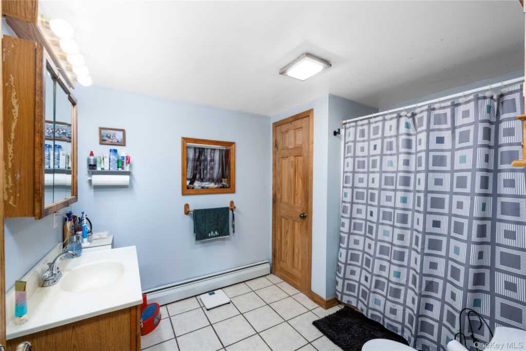 191 White Schoolhouse Rd, Rhinebeck, NY 12572 - Photo 17 of 39