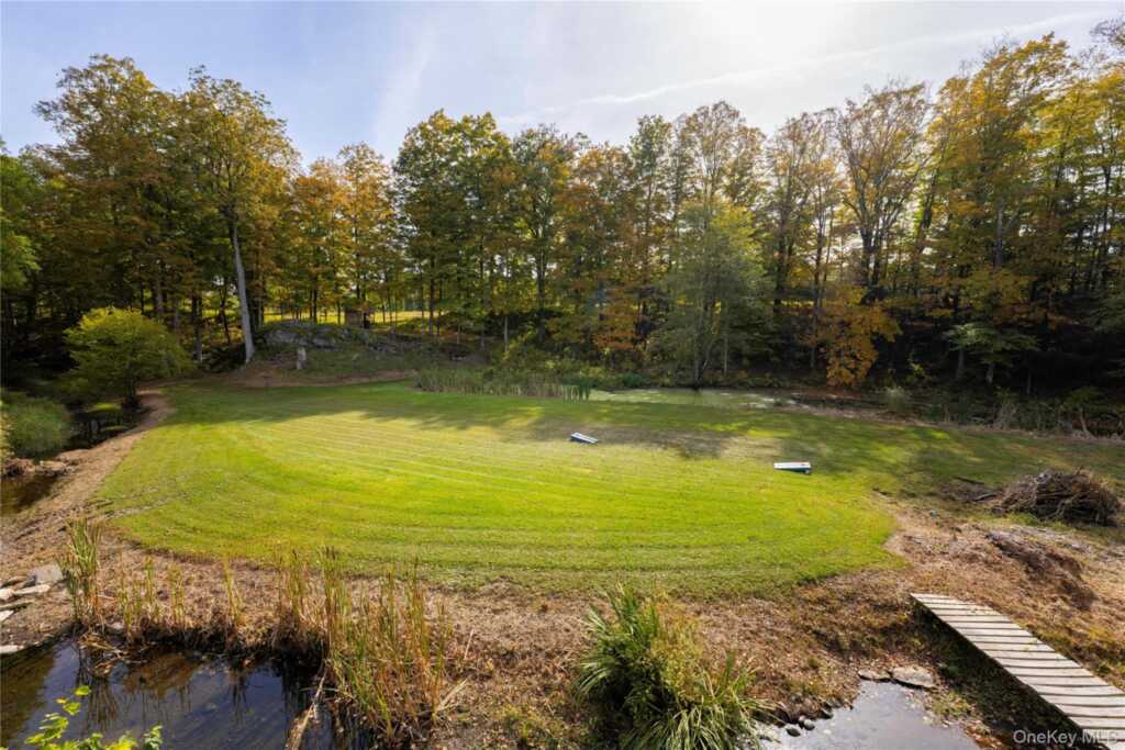 191 White Schoolhouse Rd, Rhinebeck, NY 12572 - Photo 24 of 39