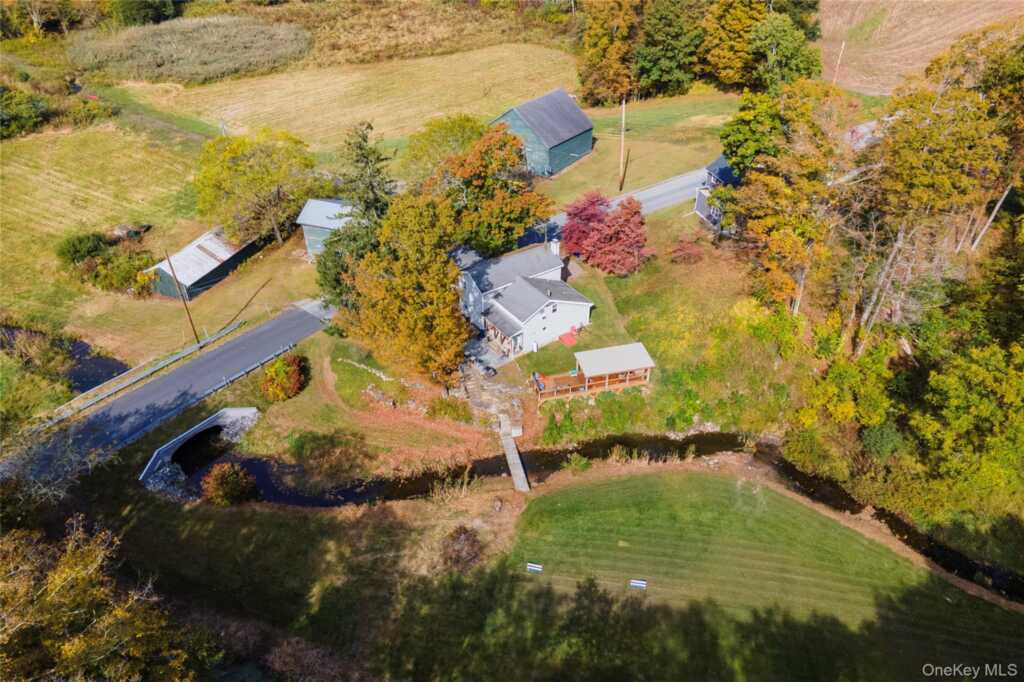 191 White Schoolhouse Rd, Rhinebeck, NY 12572 - Photo 31 of 39