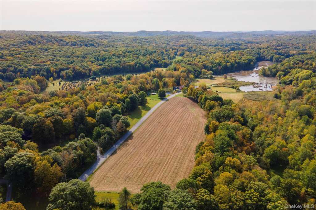 191 White Schoolhouse Rd, Rhinebeck, NY 12572 - Photo 34 of 39