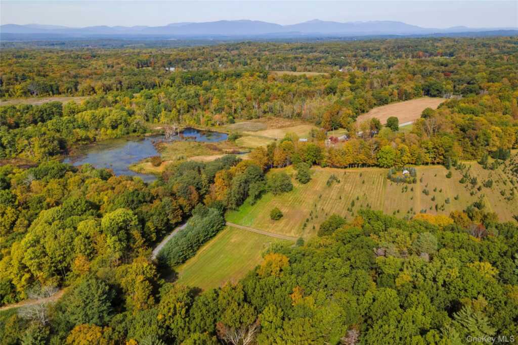 191 White Schoolhouse Rd, Rhinebeck, NY 12572 - Photo 37 of 39