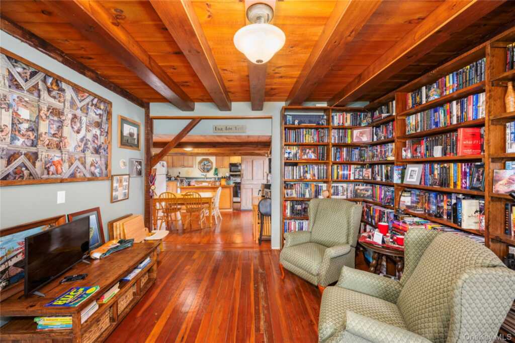 191 White Schoolhouse Rd, Rhinebeck, NY 12572 - Photo 9 of 39