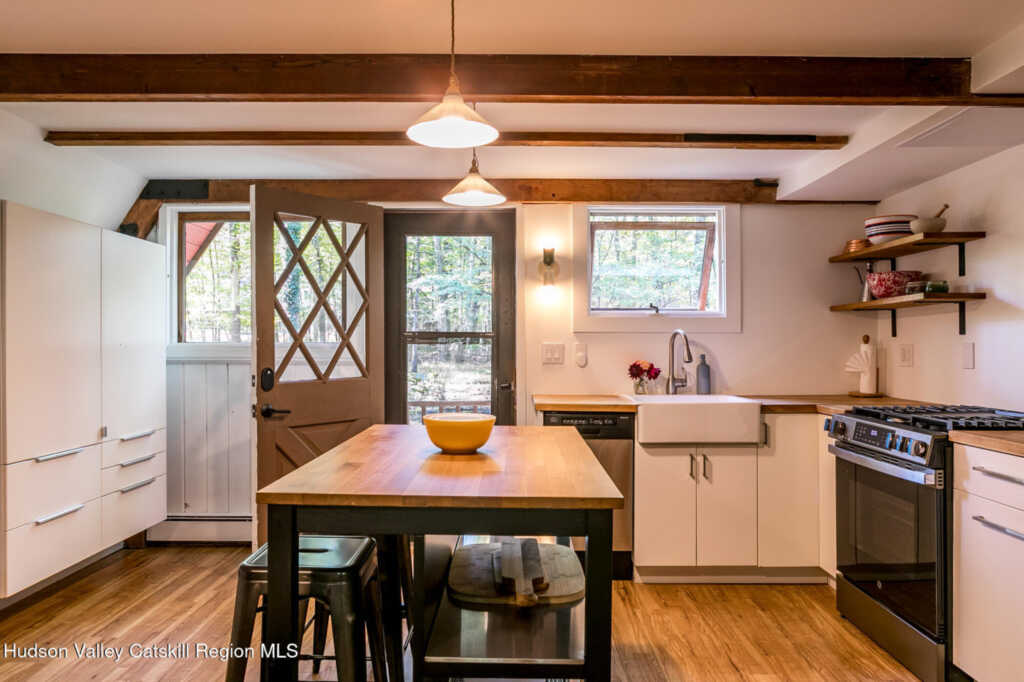 18 Niles Drive, Woodstock, NY 12498 - Photo 13 of 40