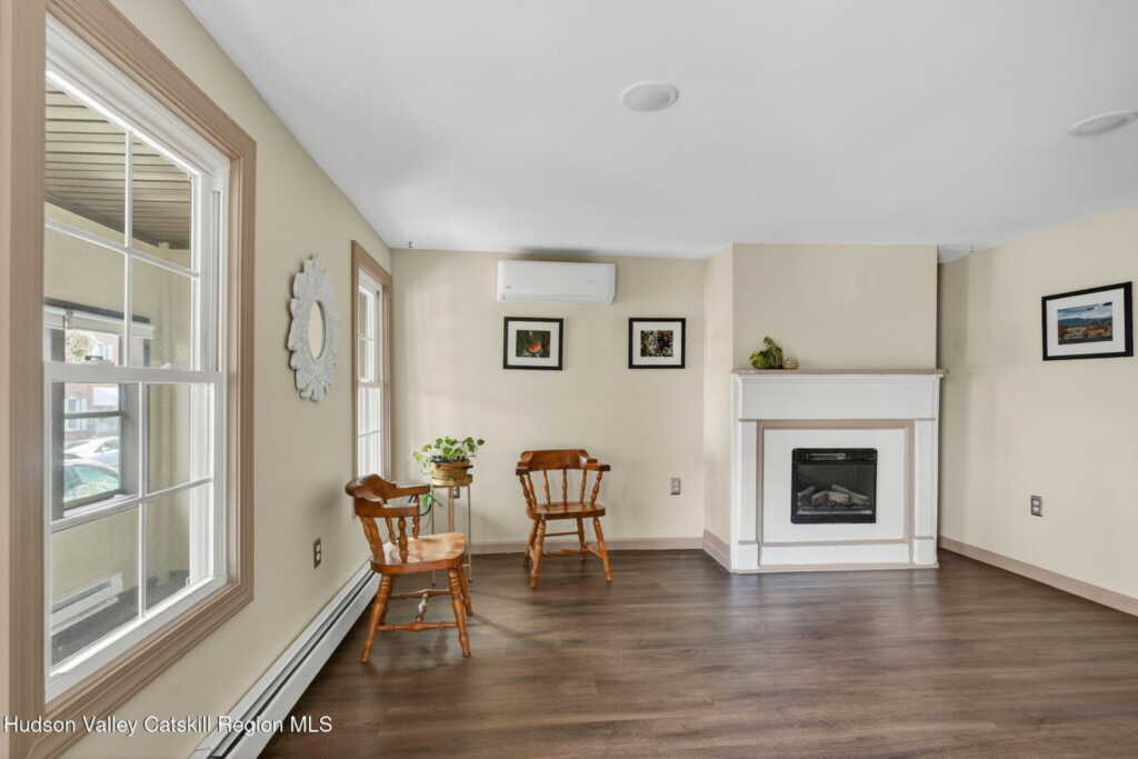 89 Spring Street, Kingston, NY 12401 - Photo 4 of 24