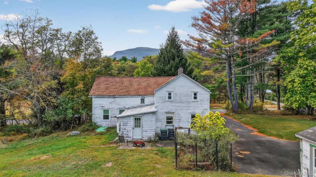 300 Band Camp Road, Saugerties, NY 12477 - Photo 14 of 48