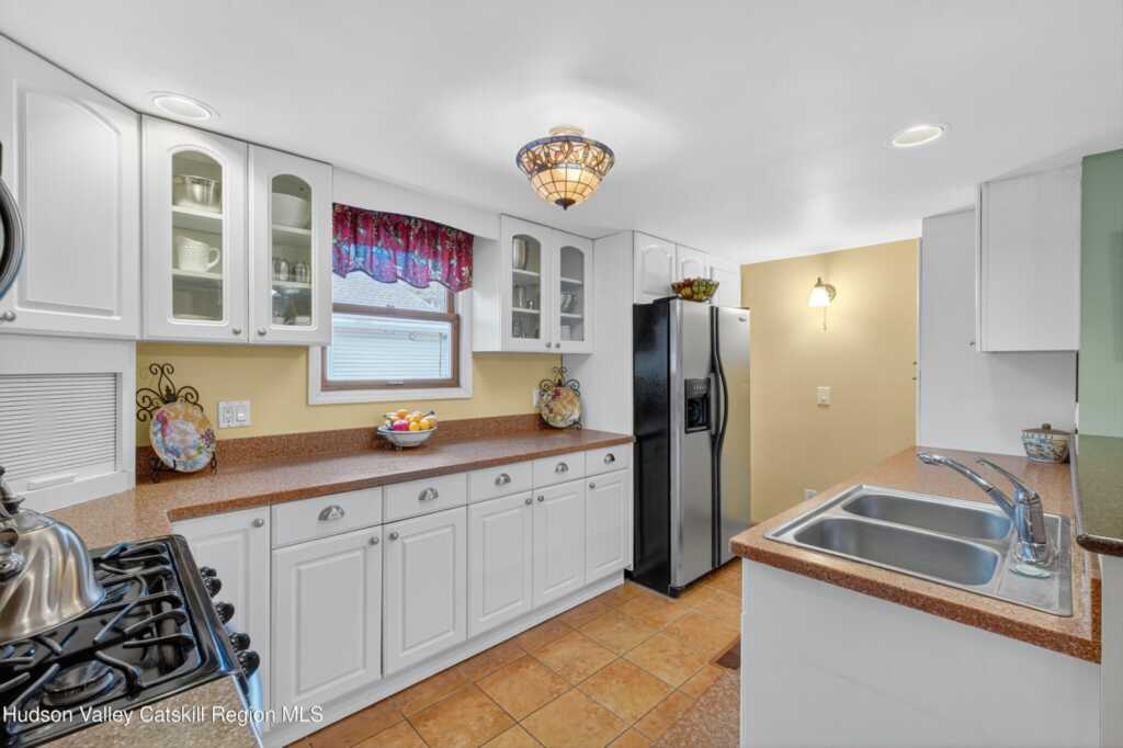 333 Canoe Hill Road, Saugerties, NY 12477 - Photo 14 of 33
