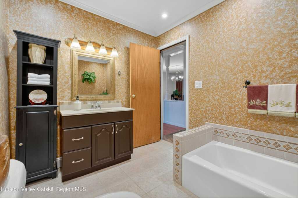 333 Canoe Hill Road, Saugerties, NY 12477 - Photo 20 of 33