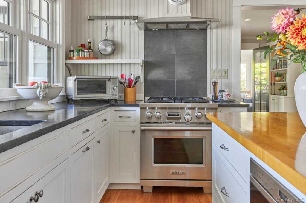 73 Livingston Street, Rhinebeck, NY 12572 - Photo 6 of 25