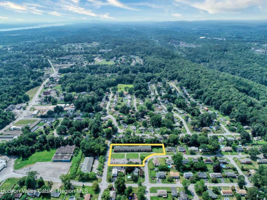 30 Lamb Avenue, Saugerties, NY 12477 - Photo 4 of 50