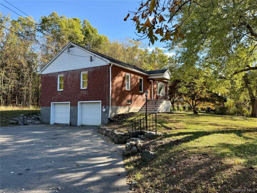 190 State Route 32, New Paltz, NY 12561