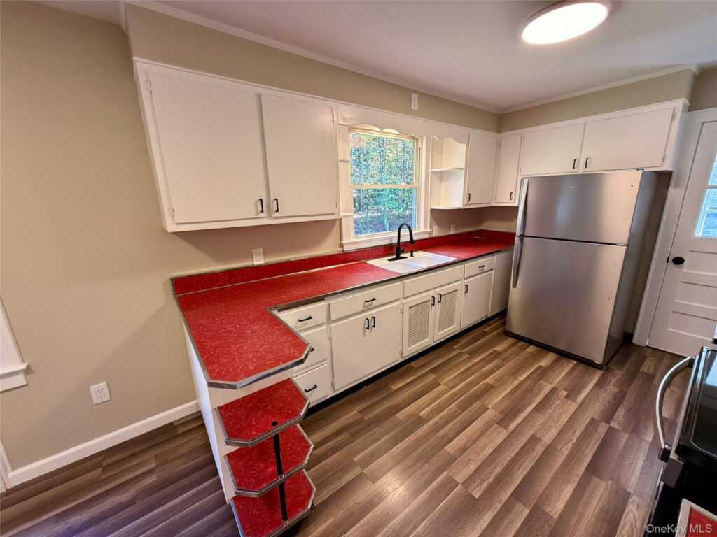 190 State Route 32, New Paltz, NY 12561 - Photo 5 of 22