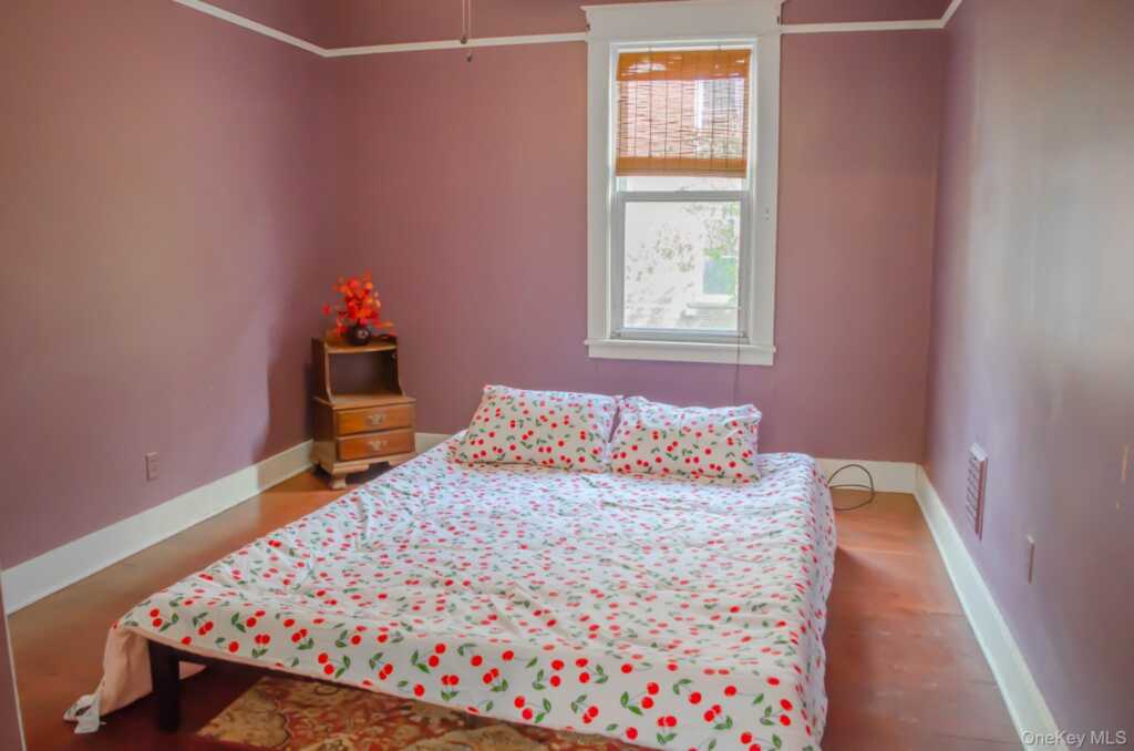 11 Third, Kingston, NY 12401 - Photo 13 of 34