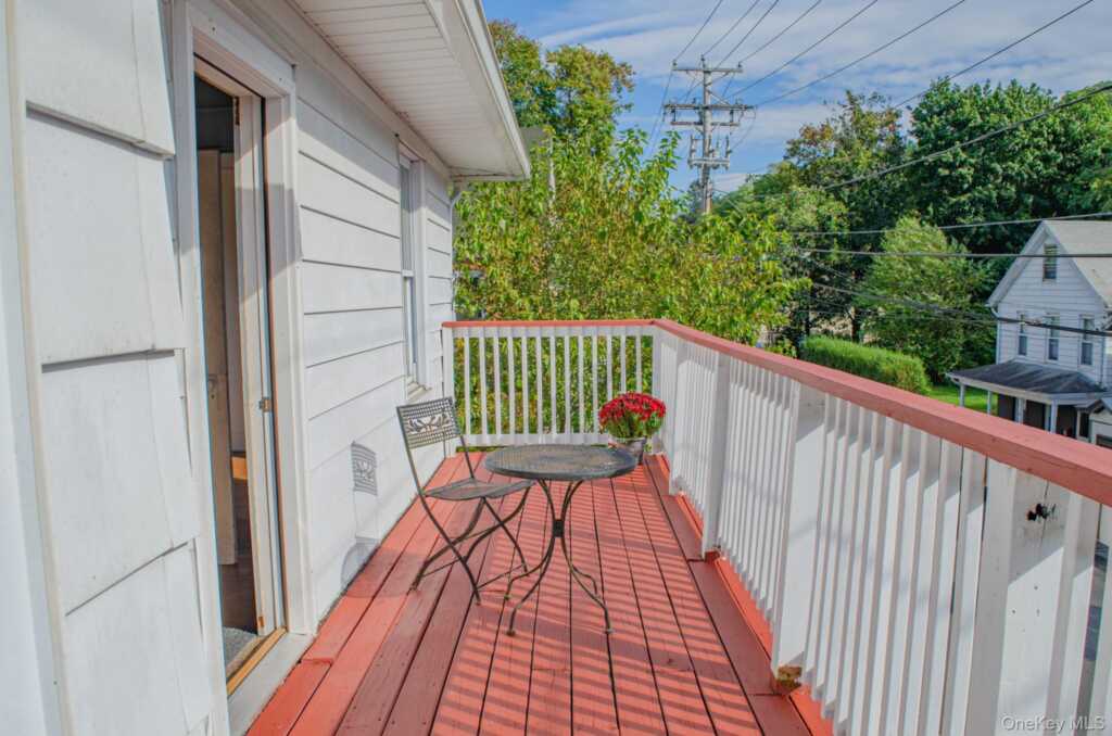 11 Third, Kingston, NY 12401 - Photo 25 of 34