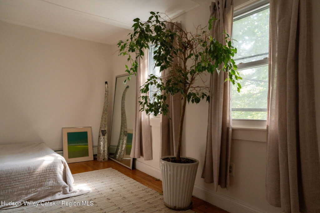 545 Delaware Avenue, Kingston, NY 12401 - Photo 24 of 39