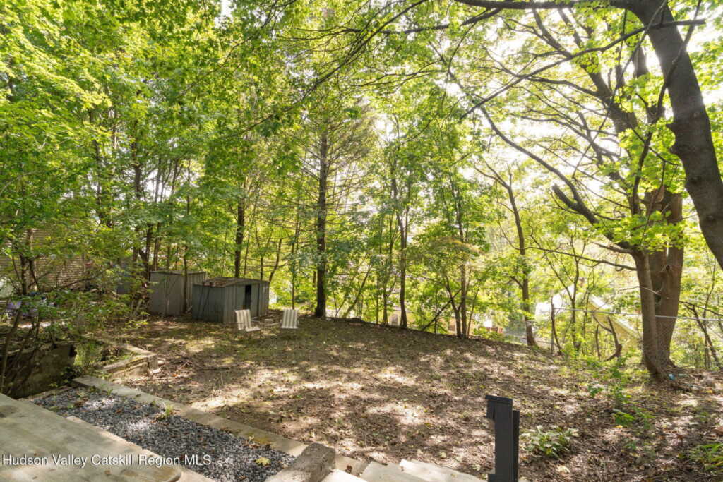 545 Delaware Avenue, Kingston, NY 12401 - Photo 33 of 39
