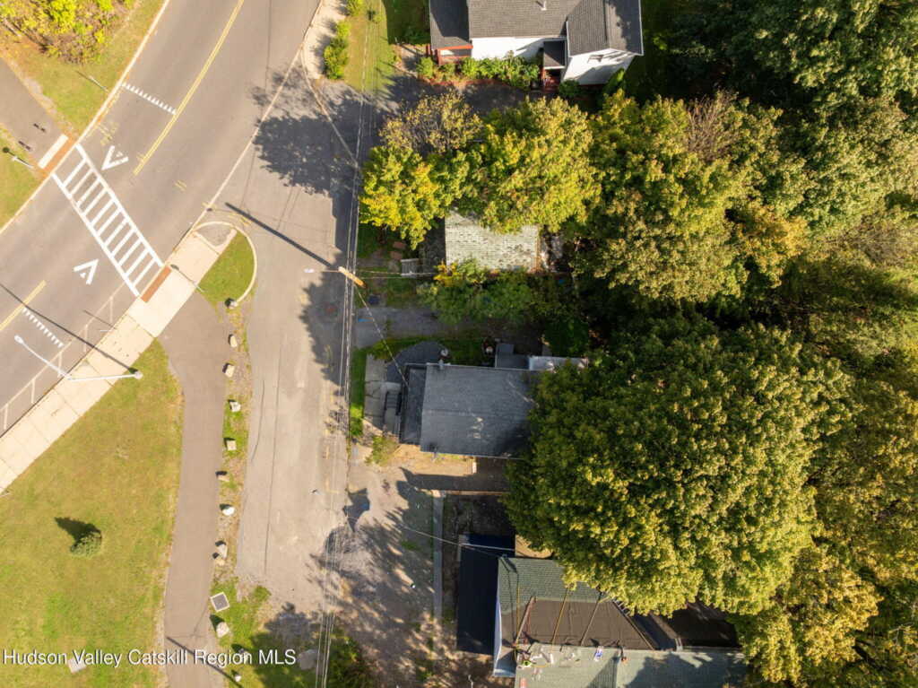 545 Delaware Avenue, Kingston, NY 12401 - Photo 38 of 39
