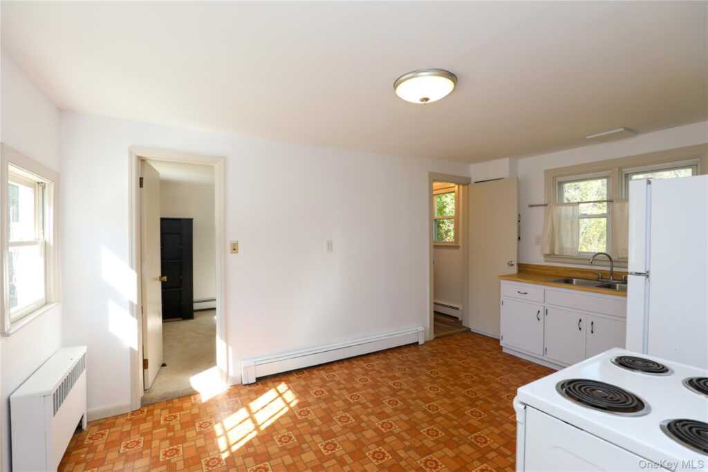 103 Gross Street, Kingston, NY 12401 - Photo 14 of 21