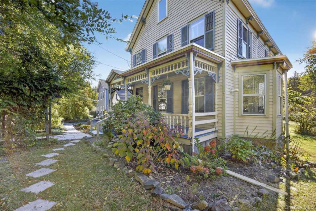 243 Whiteport Road, Rosendale, NY 12401