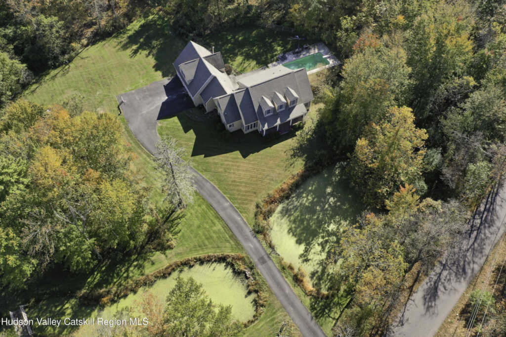 568 Swartekill Road, New Paltz, NY 12561 - Photo 4 of 40