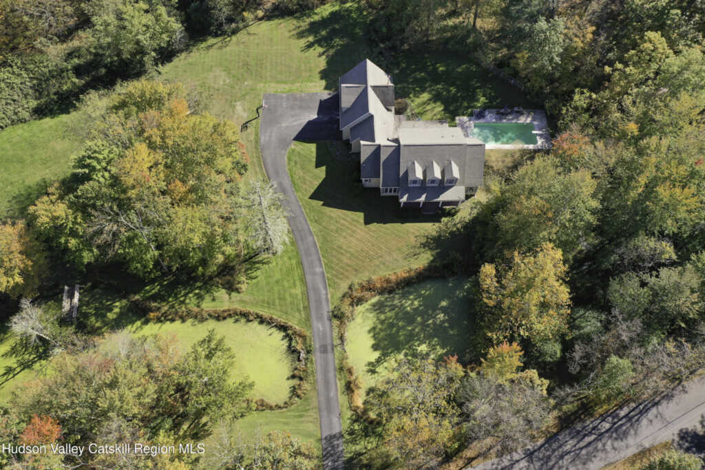 568 Swartekill Road, New Paltz, NY 12561 - Photo 5 of 40