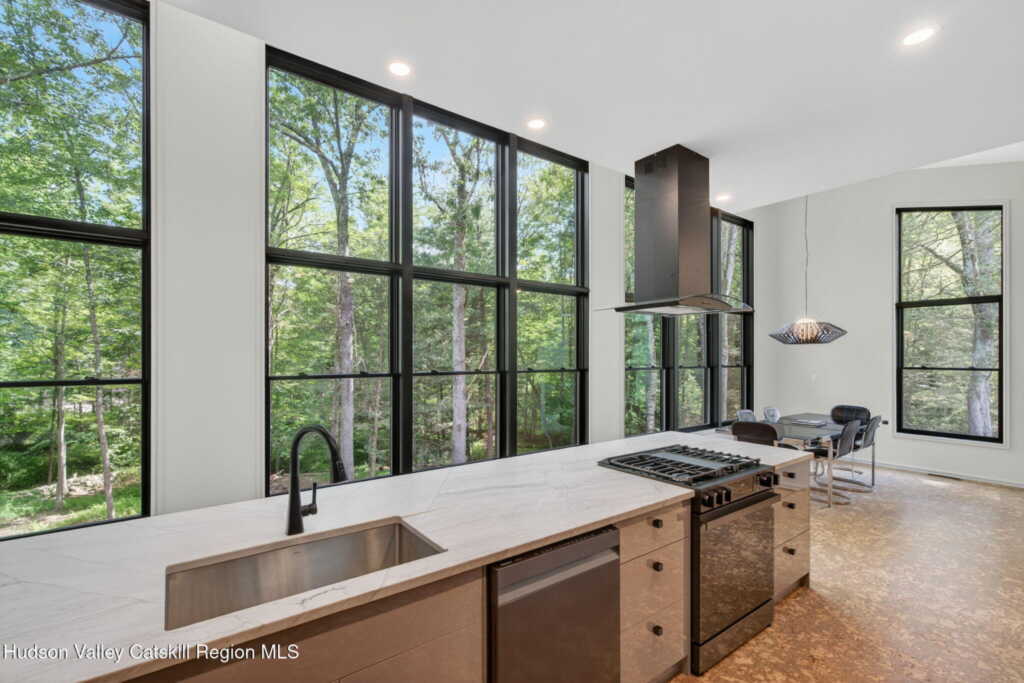 178 Chestnut Hill Road, Woodstock, NY 12498 - Photo 10 of 43