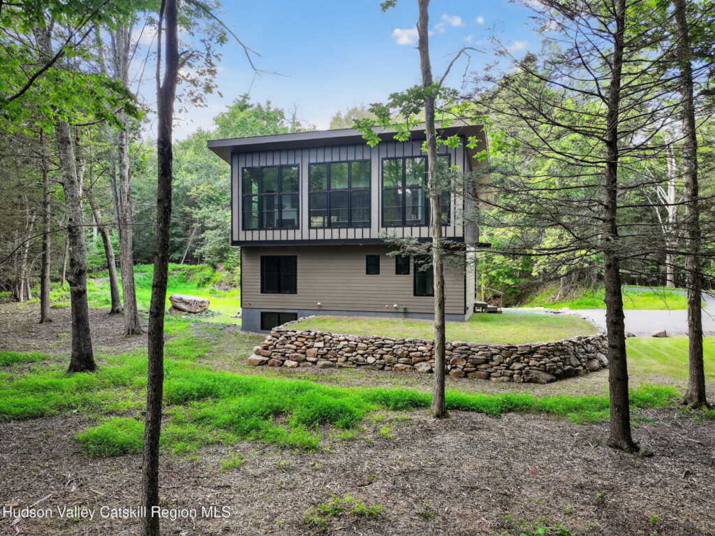 178 Chestnut Hill Road, Woodstock, NY 12498 - Photo 2 of 43