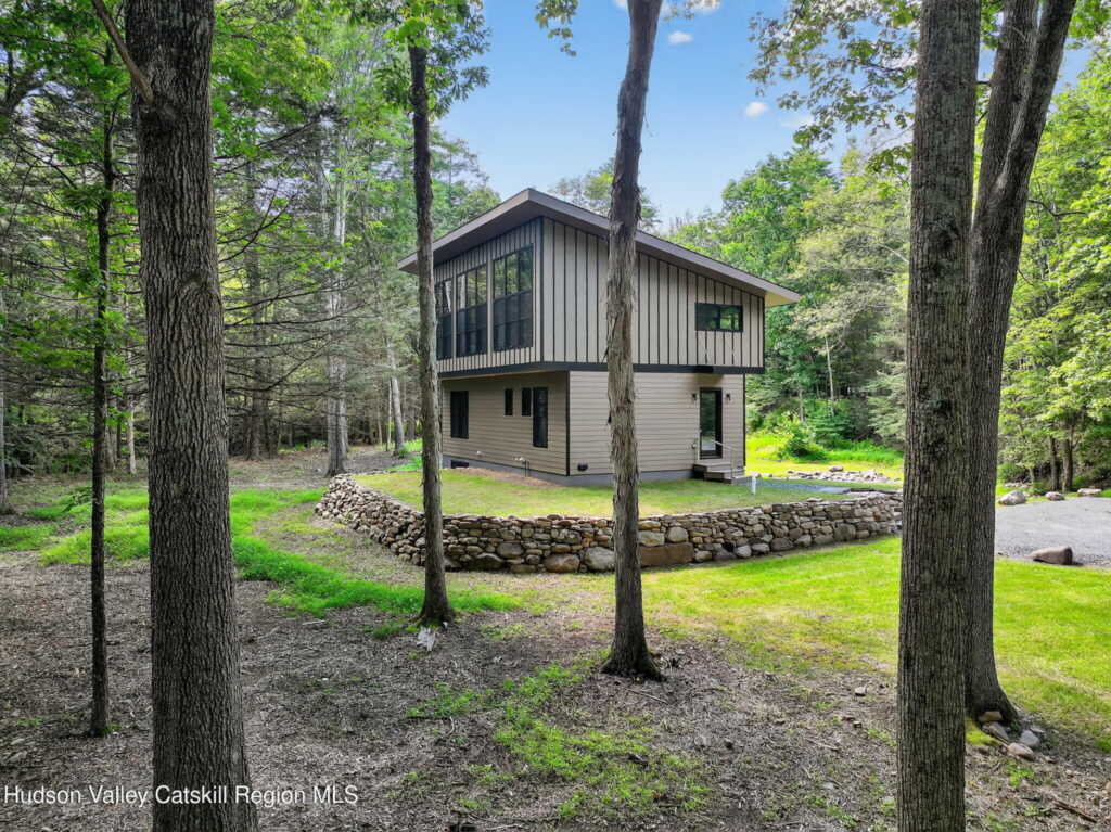 178 Chestnut Hill Road, Woodstock, NY 12498 - Photo 3 of 43