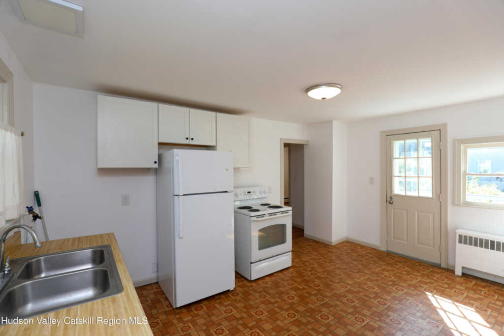 103 Gross Street, Kingston, NY 12401 - Photo 10 of 21