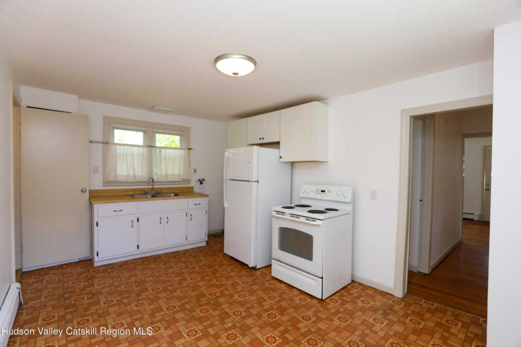 103 Gross Street, Kingston, NY 12401 - Photo 8 of 21