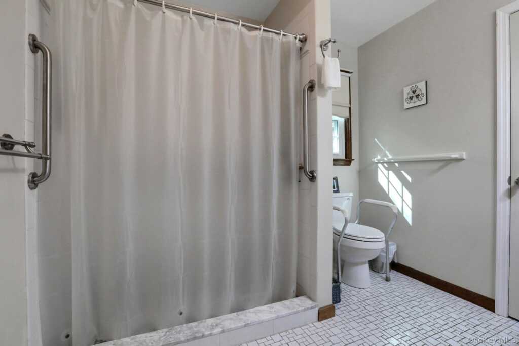 1033 Old Post Road, New Paltz, NY 12561 - Photo 26 of 34