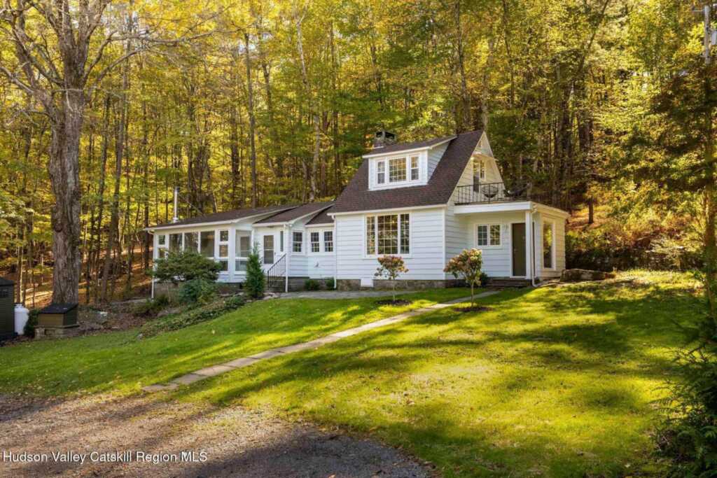 13-16 Torn Hill Road, Woodstock, NY 12409