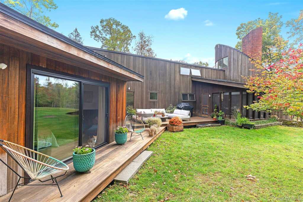 289 Upper Byrdcliffe Road, Woodstock, NY 12498 - Photo 32 of 46