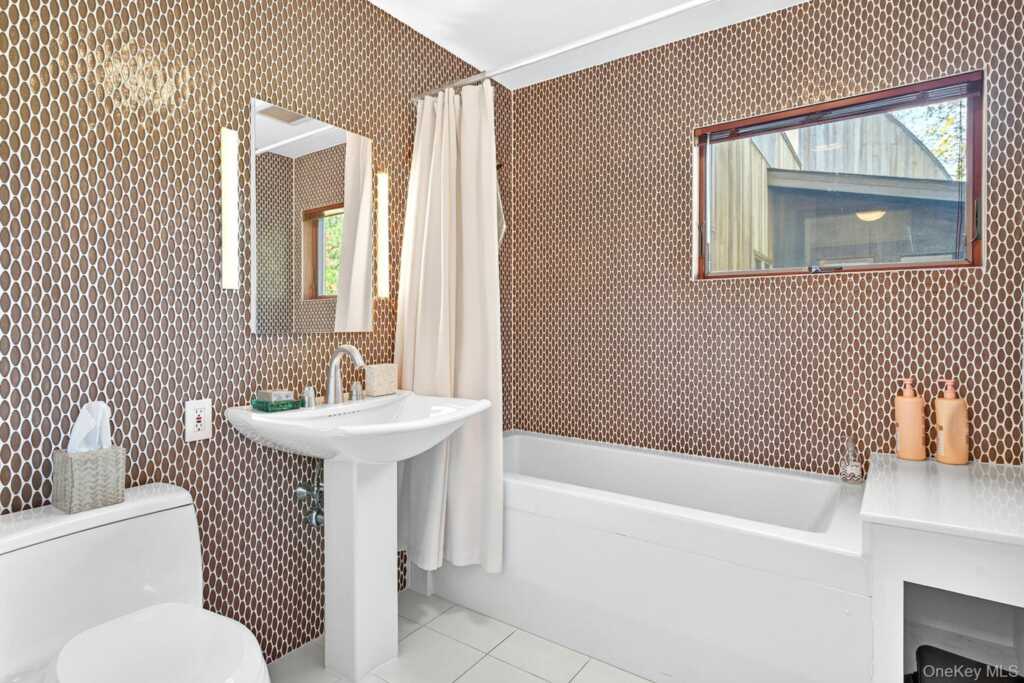 289 Upper Byrdcliffe Road, Woodstock, NY 12498 - Photo 43 of 46