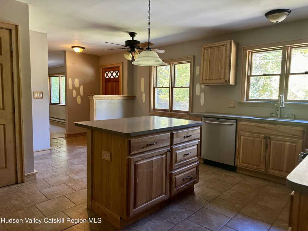 34 Van Buskirk Road, Saugerties, NY 12477 - Photo 7 of 18