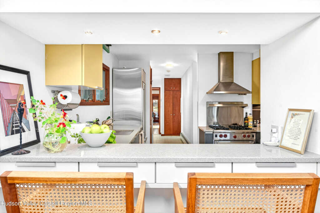 289 Upper Byrdcliffe Road, Woodstock, NY 12498 - Photo 14 of 49