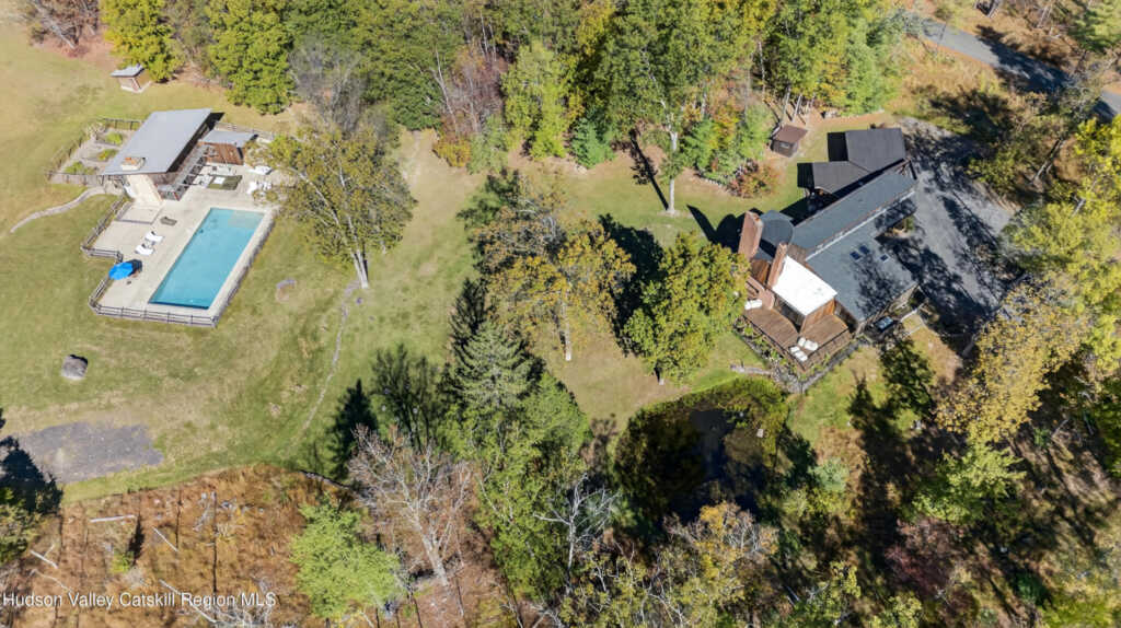 289 Upper Byrdcliffe Road, Woodstock, NY 12498 - Photo 2 of 49