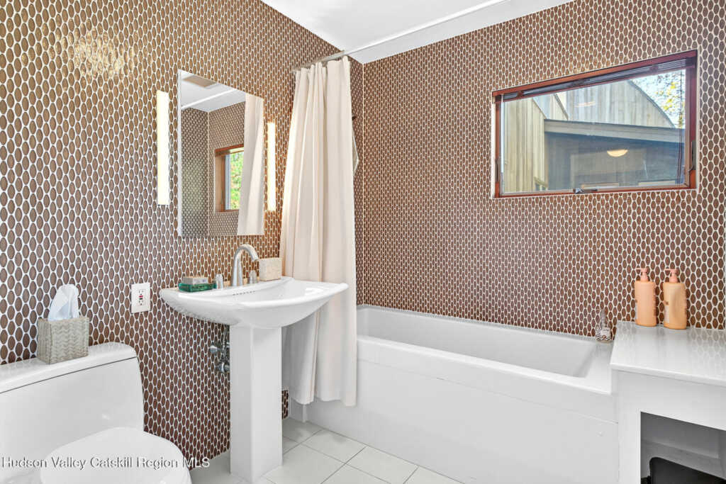 289 Upper Byrdcliffe Road, Woodstock, NY 12498 - Photo 32 of 49