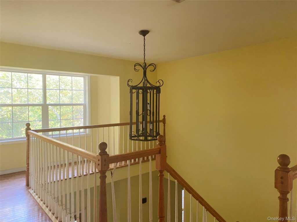 71 Easy Street, Hurley, NY 12443 - Photo 10 of 21
