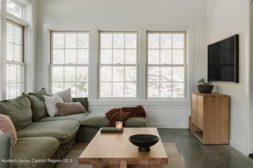 8000 Albany Post, Rhinebeck, NY 12572 - Photo 14 of 50