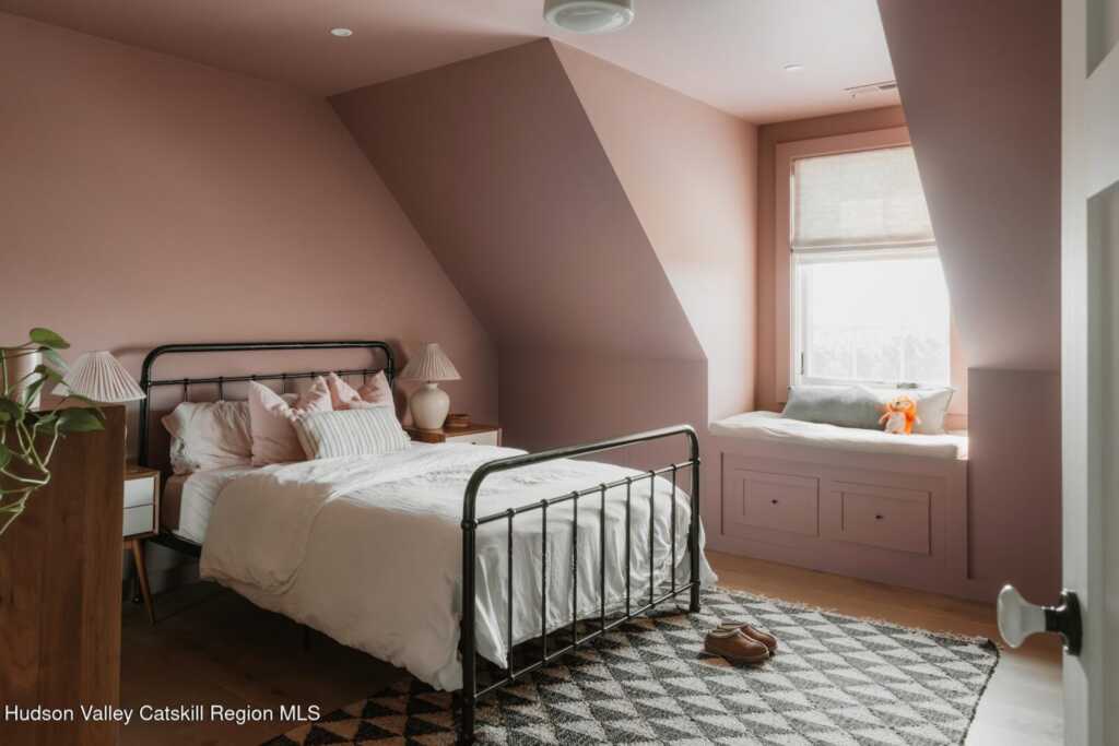 8000 Albany Post, Rhinebeck, NY 12572 - Photo 24 of 50