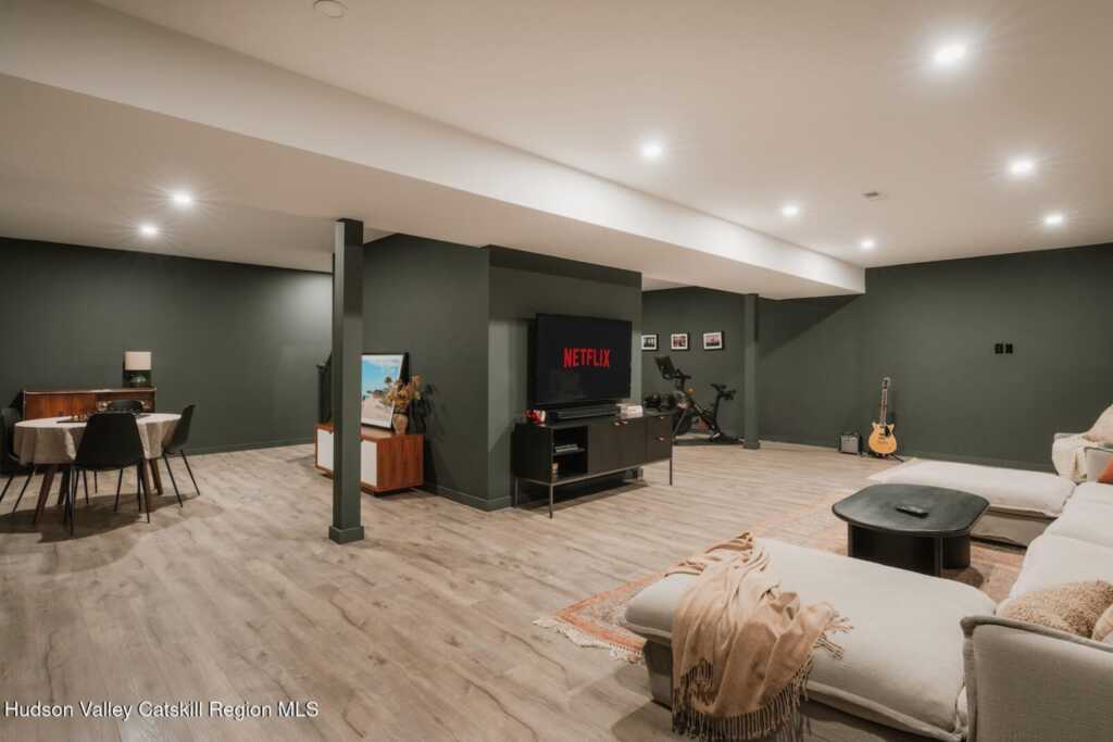 8000 Albany Post, Rhinebeck, NY 12572 - Photo 27 of 50