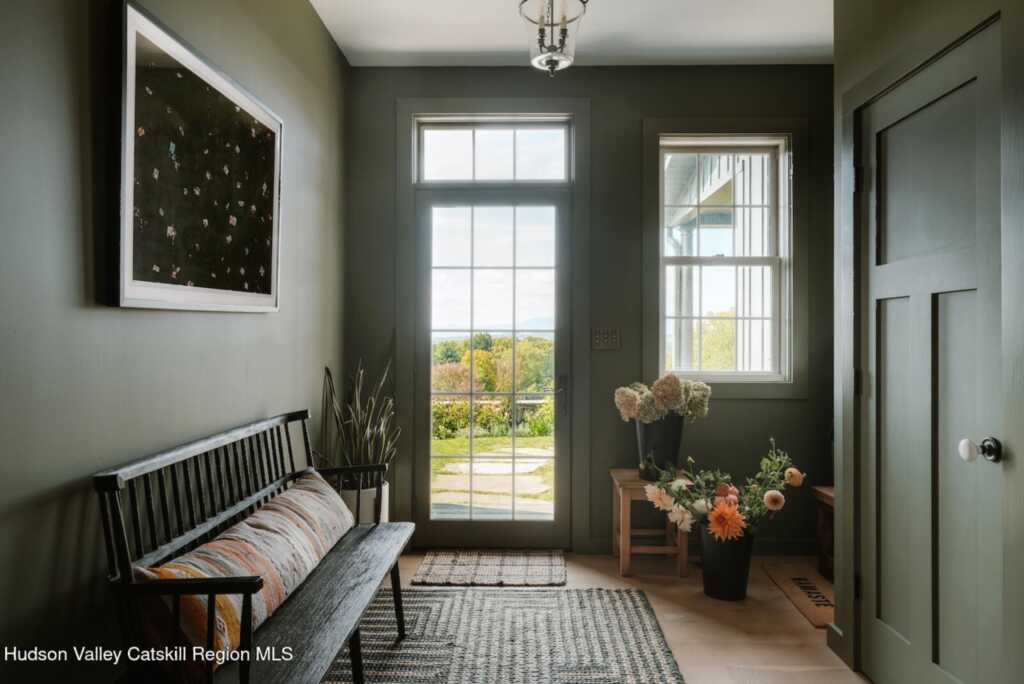 8000 Albany Post, Rhinebeck, NY 12572 - Photo 5 of 50