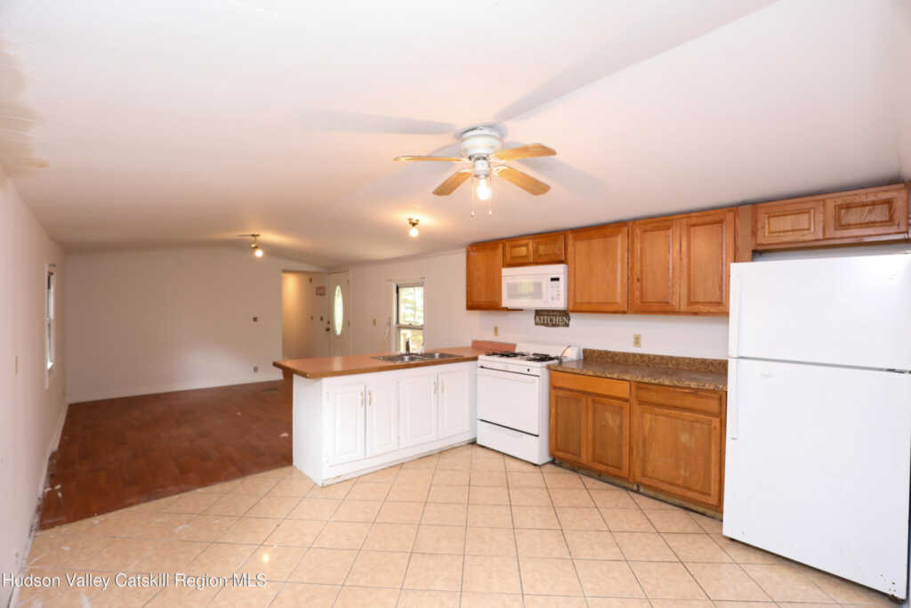 130 Timberwall Road, Unit ##24, Saugerties, NY 12477 - Photo 6 of 15