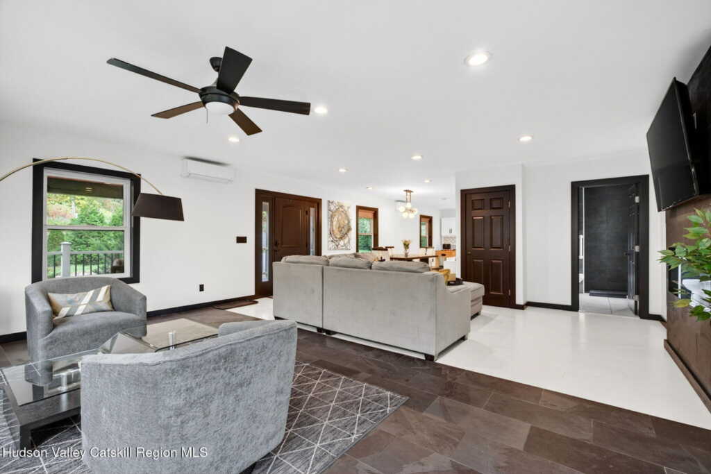 2771 Rt 9w, Saugerties, NY 12477 - Photo 9 of 50