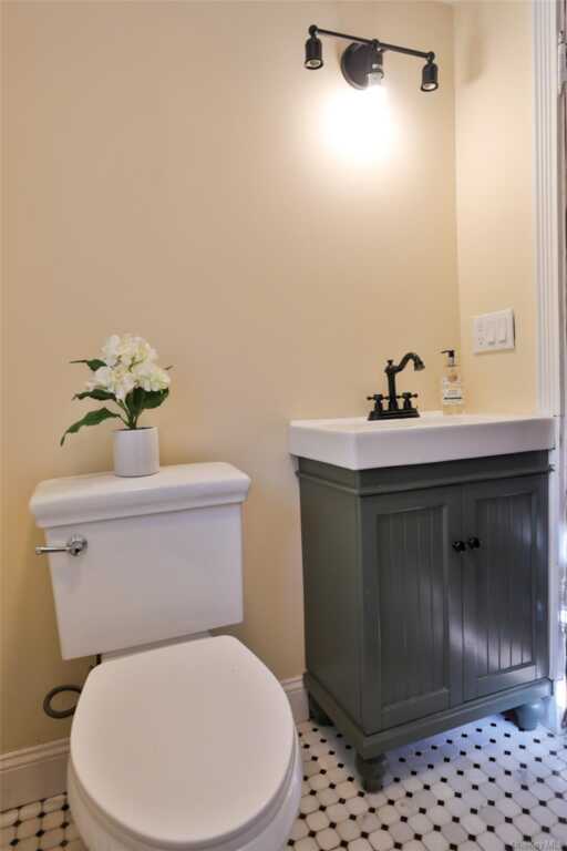 192 Downs Street, Kingston, NY 12401 - Photo 10 of 25