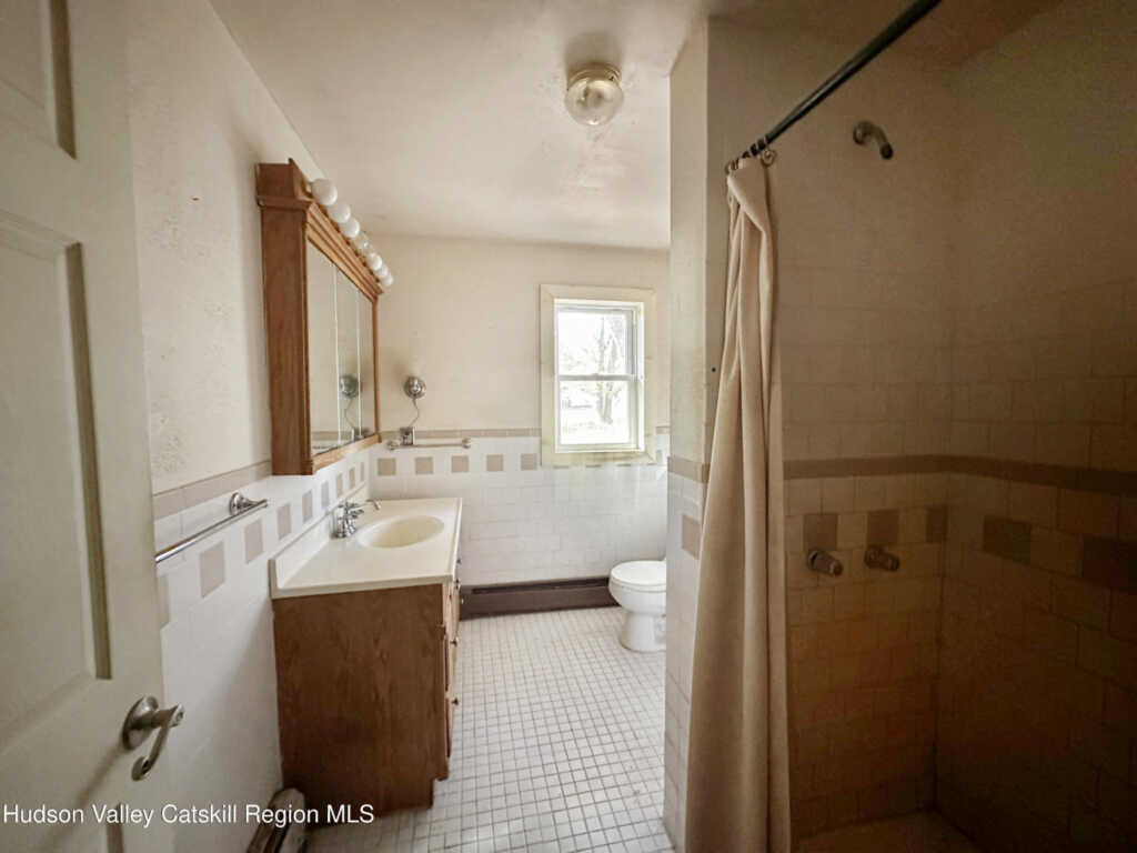 103 Park Place, Saugerties, NY 12477 - Photo 10 of 17