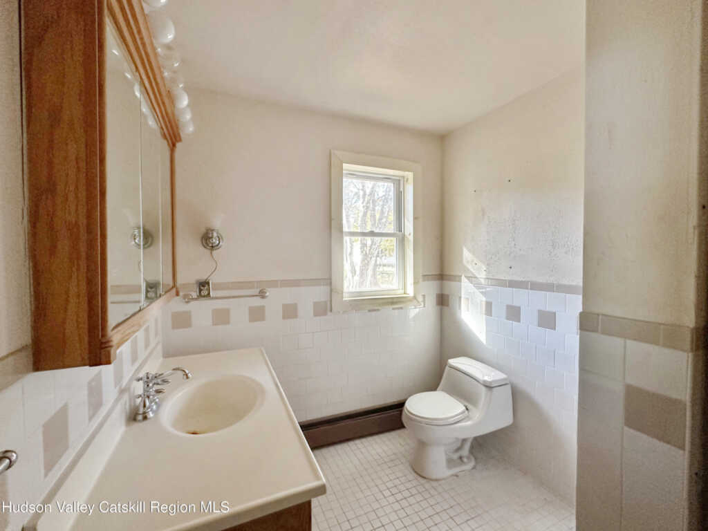 103 Park Place, Saugerties, NY 12477 - Photo 11 of 17