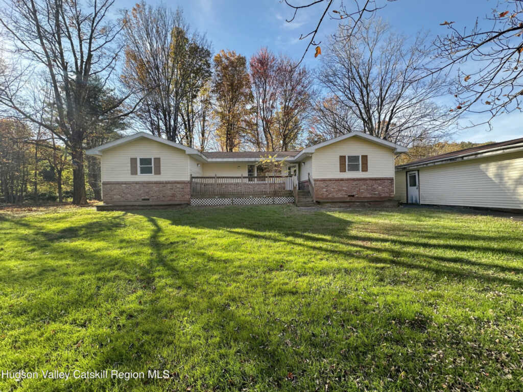 103 Park Place, Saugerties, NY 12477 - Photo 3 of 17