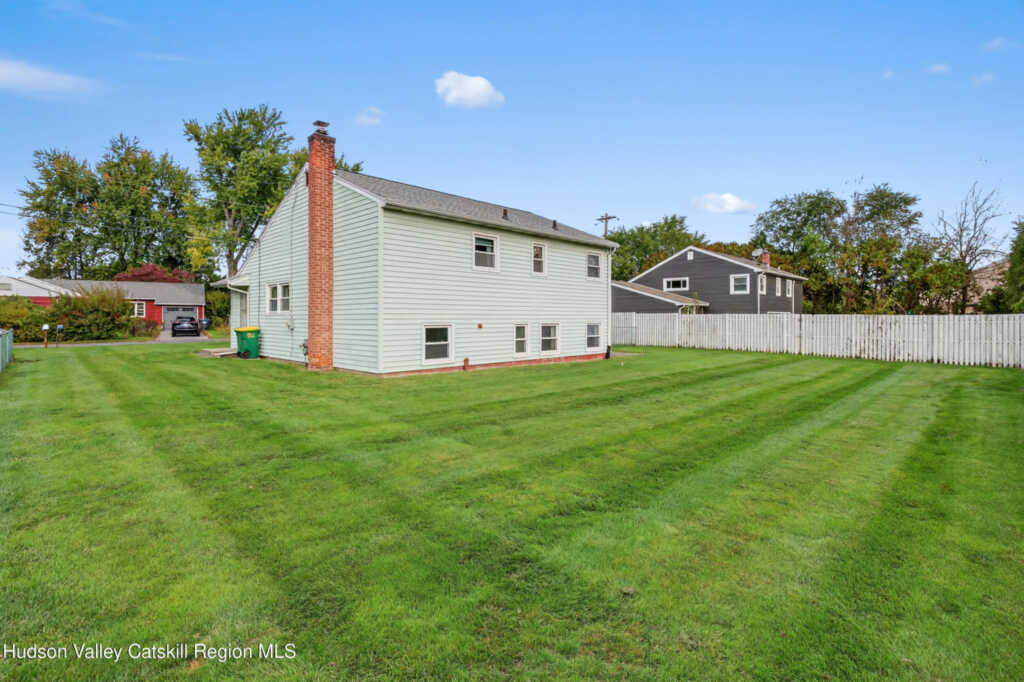 620 Plainfield Street, Kingston, NY 12401 - Photo 3 of 33